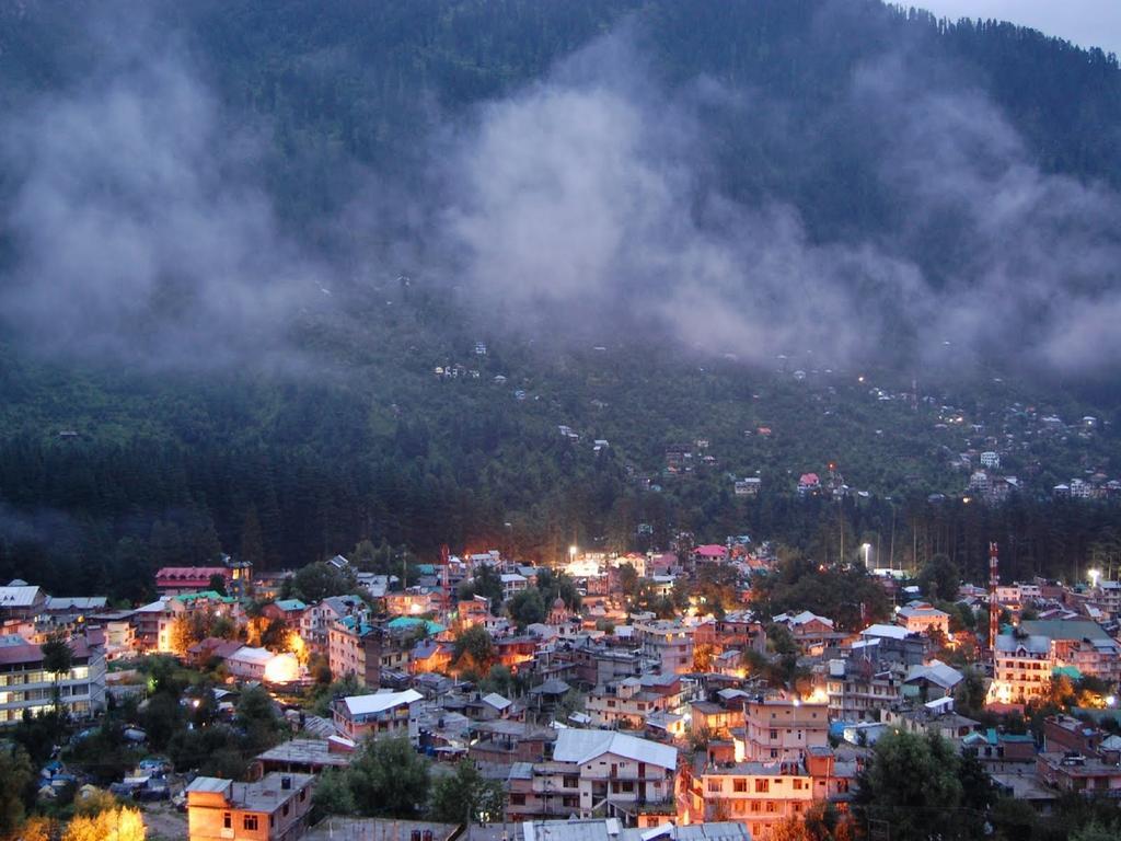 The Grand Welcome Hotel - Manali (Himachal Pradesh) — Photos 1